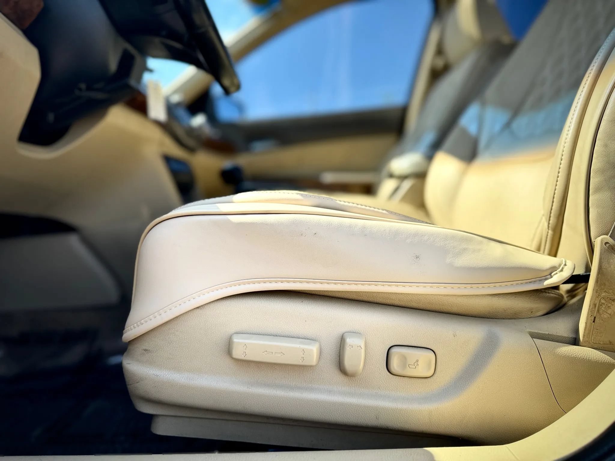 Used 2010 Honda Accord EX-L image 19