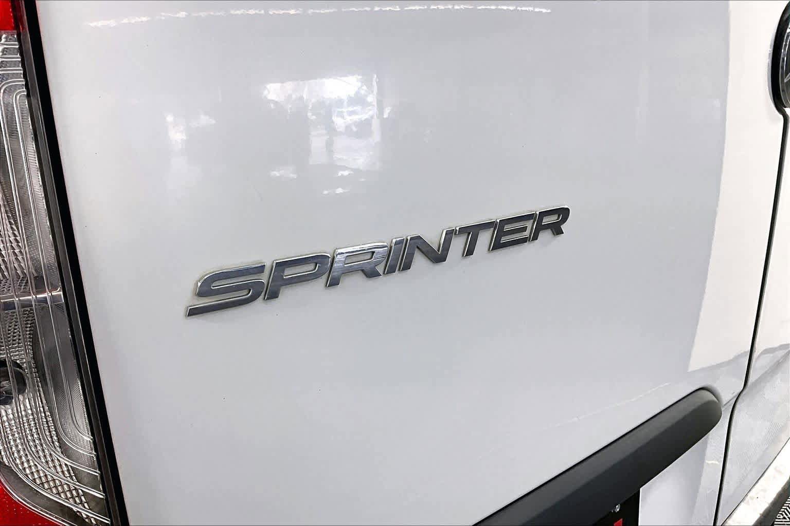 Used 2019 Mercedes-Benz Sprinter 144 image 27