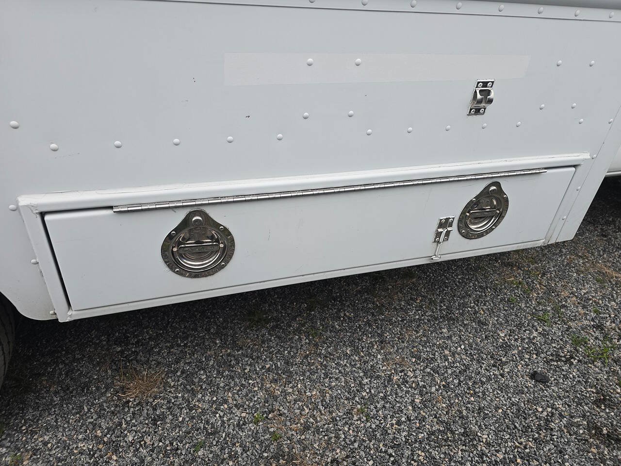 Used 2009 Chevrolet Express 3500 RWD image 22