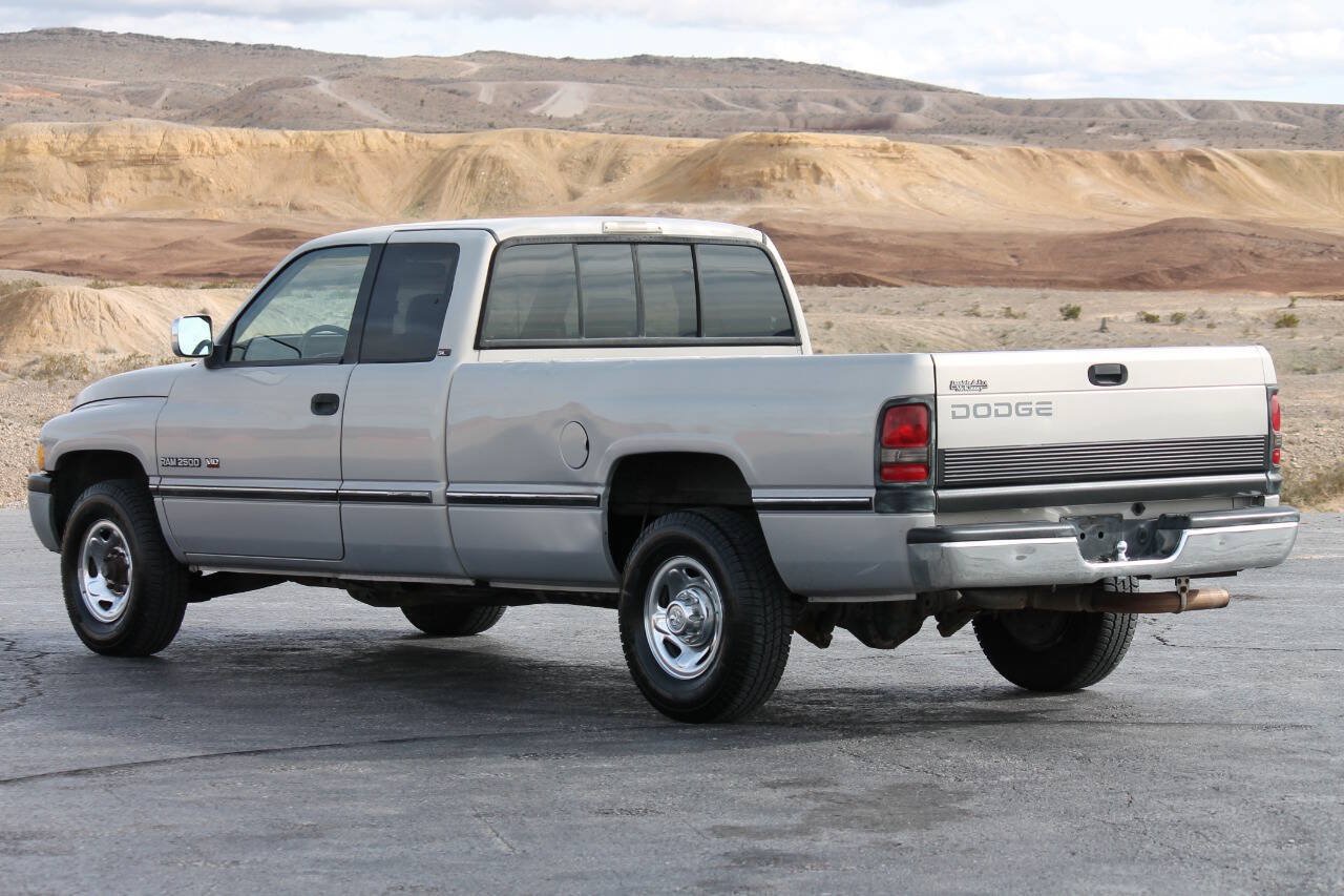 Used 1997 Dodge Ram 2500 Truck 2WD Club Cab image 6