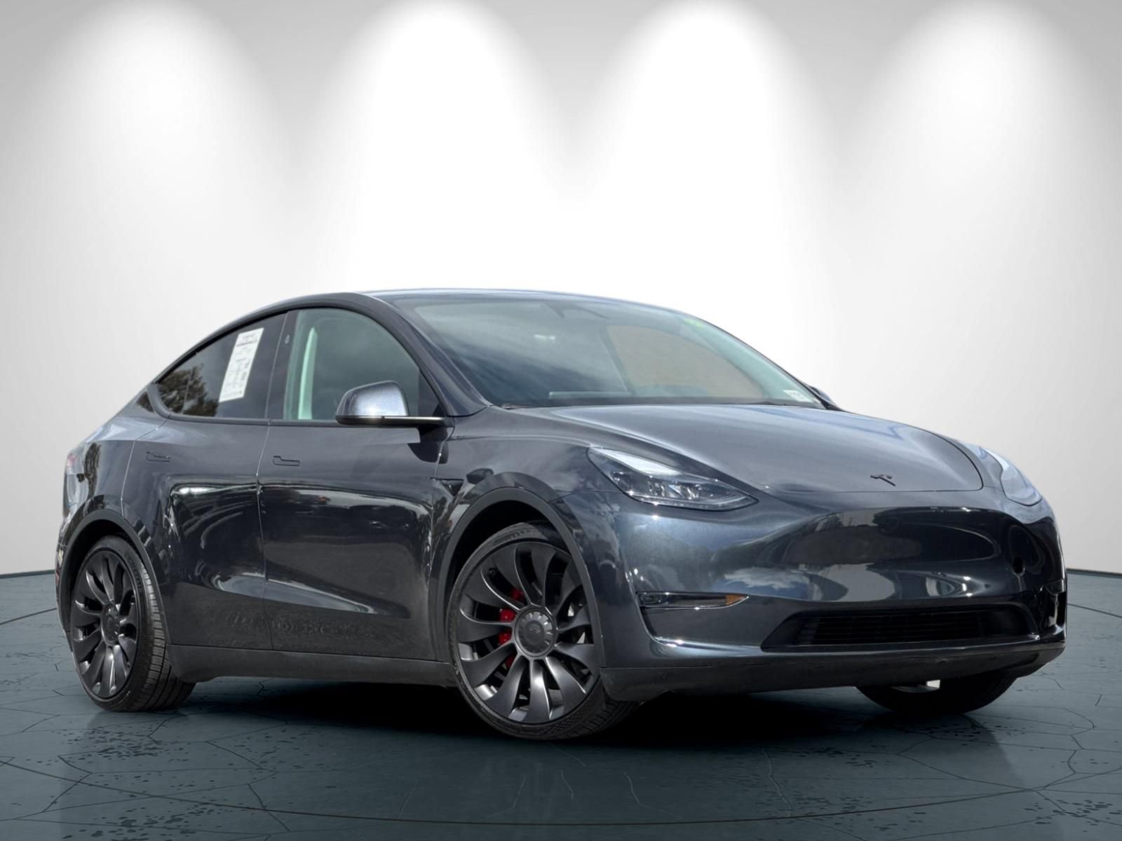 Used 2024 Tesla Model Y Performance image 2