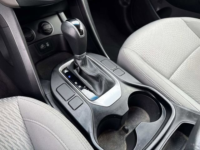 Used 2018 Hyundai Santa Fe Sport image 28