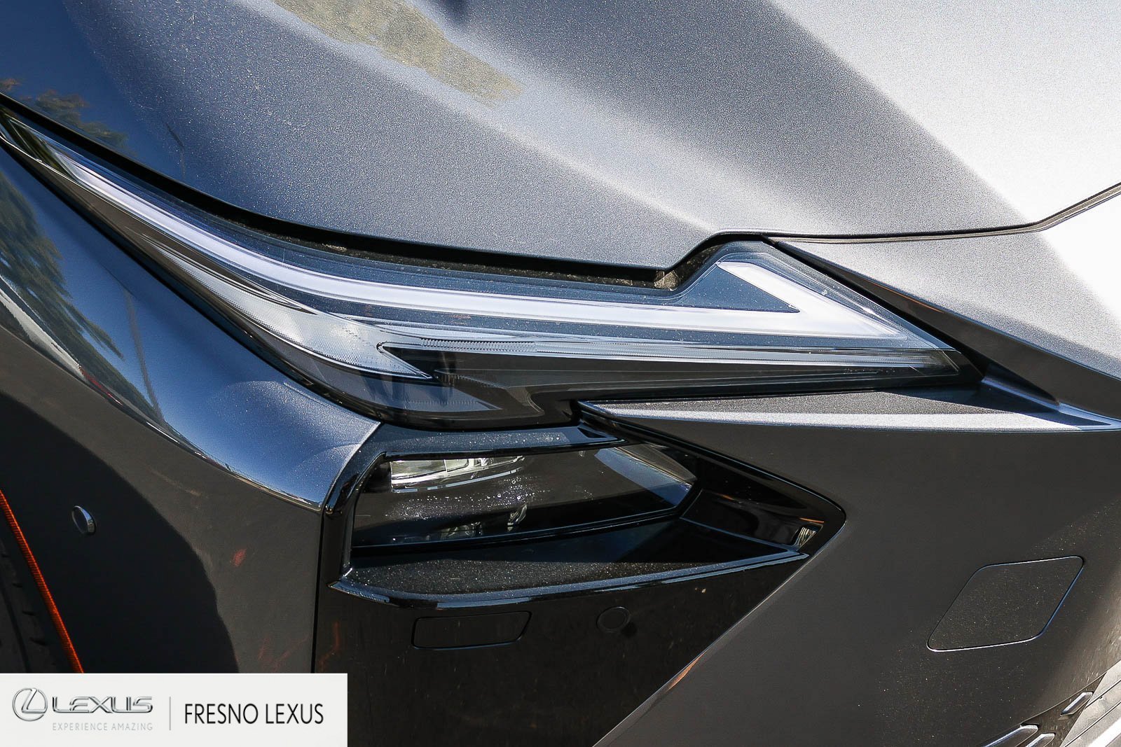 New 2026 Lexus ES 350e w/ Cold Area Package FWD image 10