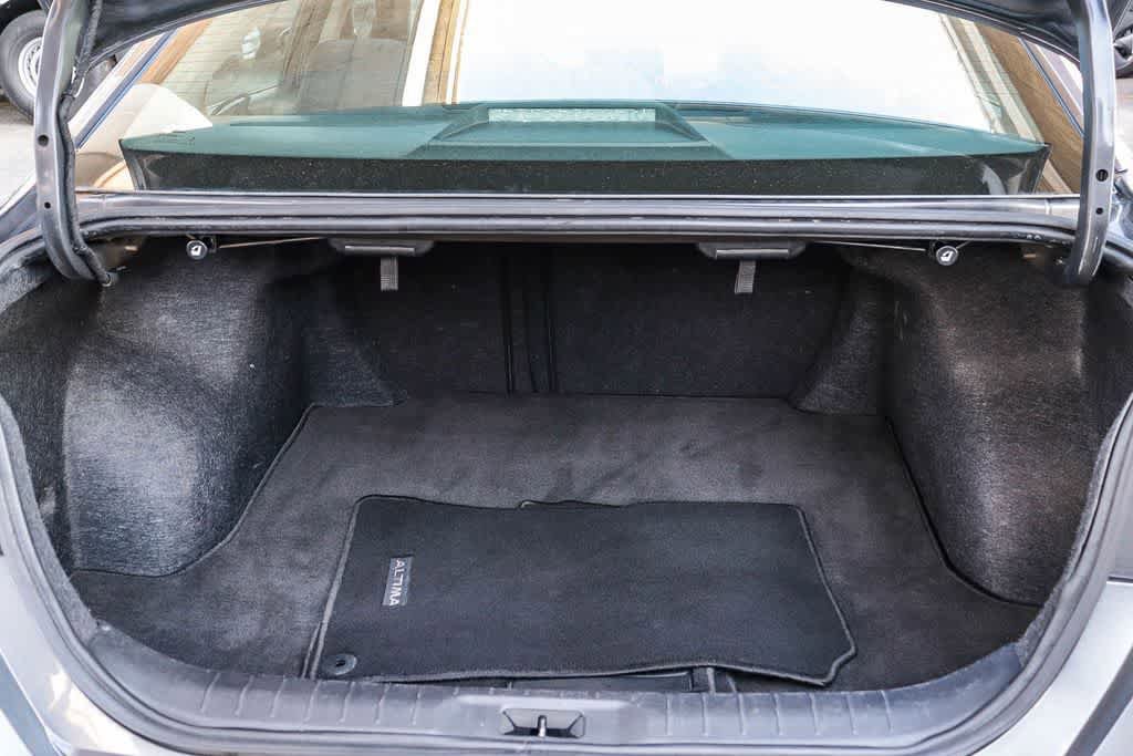 Used 2024 Nissan Altima 2.5 SV FWD image 29