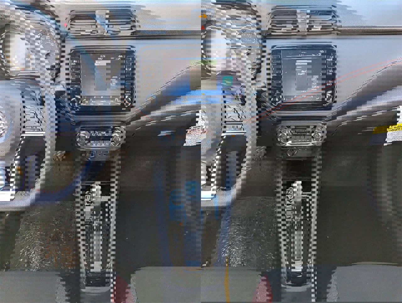 New 2025 Nissan Versa SR w/ Trunk Package image 23