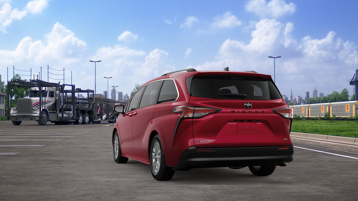 New 2026 Toyota Sienna XLE AWD/4WD image 7