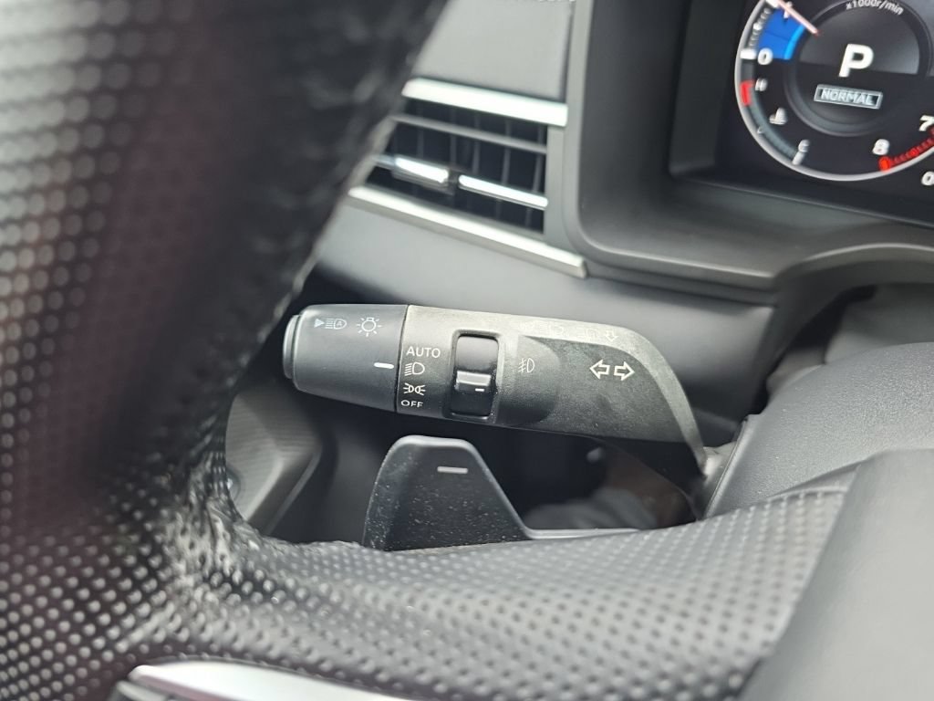 Used 2023 Mitsubishi Outlander SEL Black Edition AWD/4WD image 14