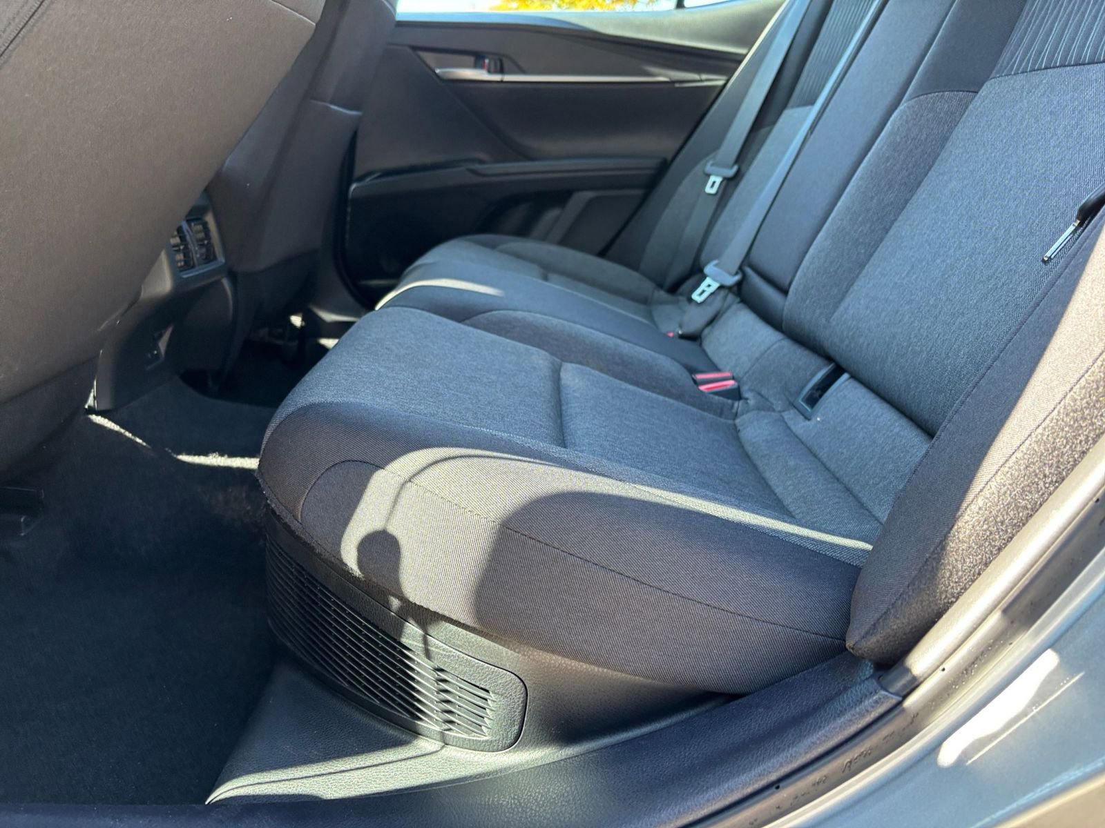 Used 2025 Toyota Camry LE image 25