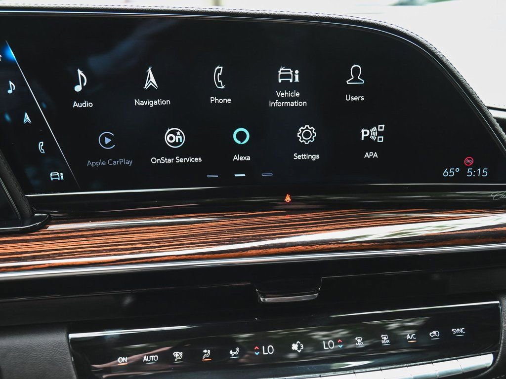 Used 2023 Cadillac Escalade Premium Luxury image 21