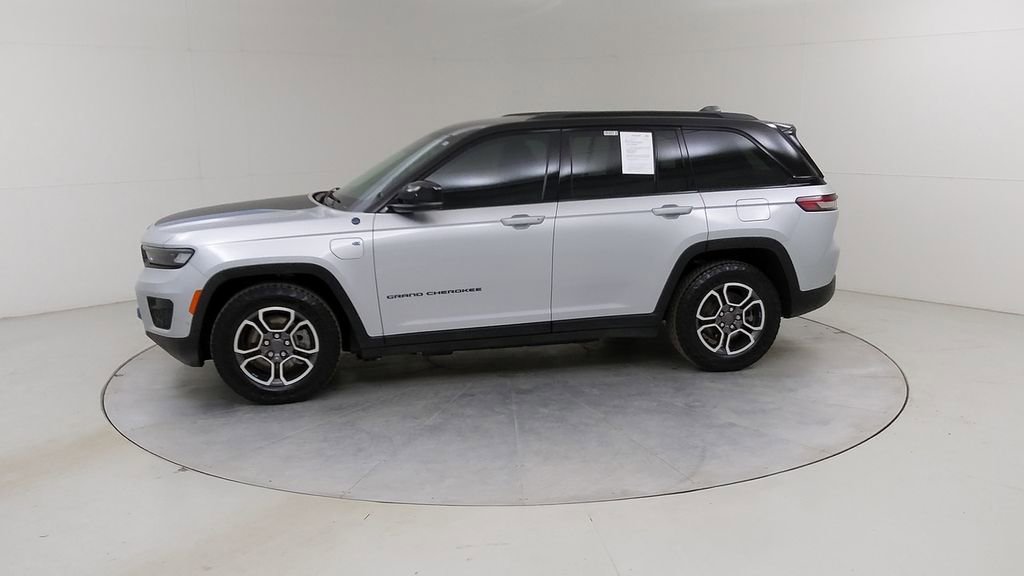 Used 2022 Jeep Grand Cherokee Trailhawk w/ Rear Seat Video Group 1 image 18