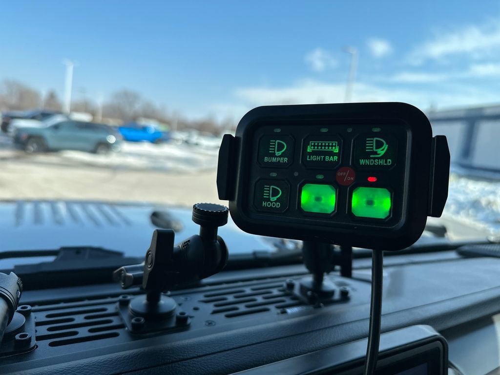 Used 2022 Jeep Gladiator Sport image 17