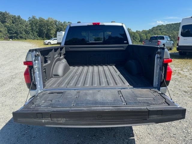 Used 2022 Ford F150 Lightning Lariat AWD/4WD image 7