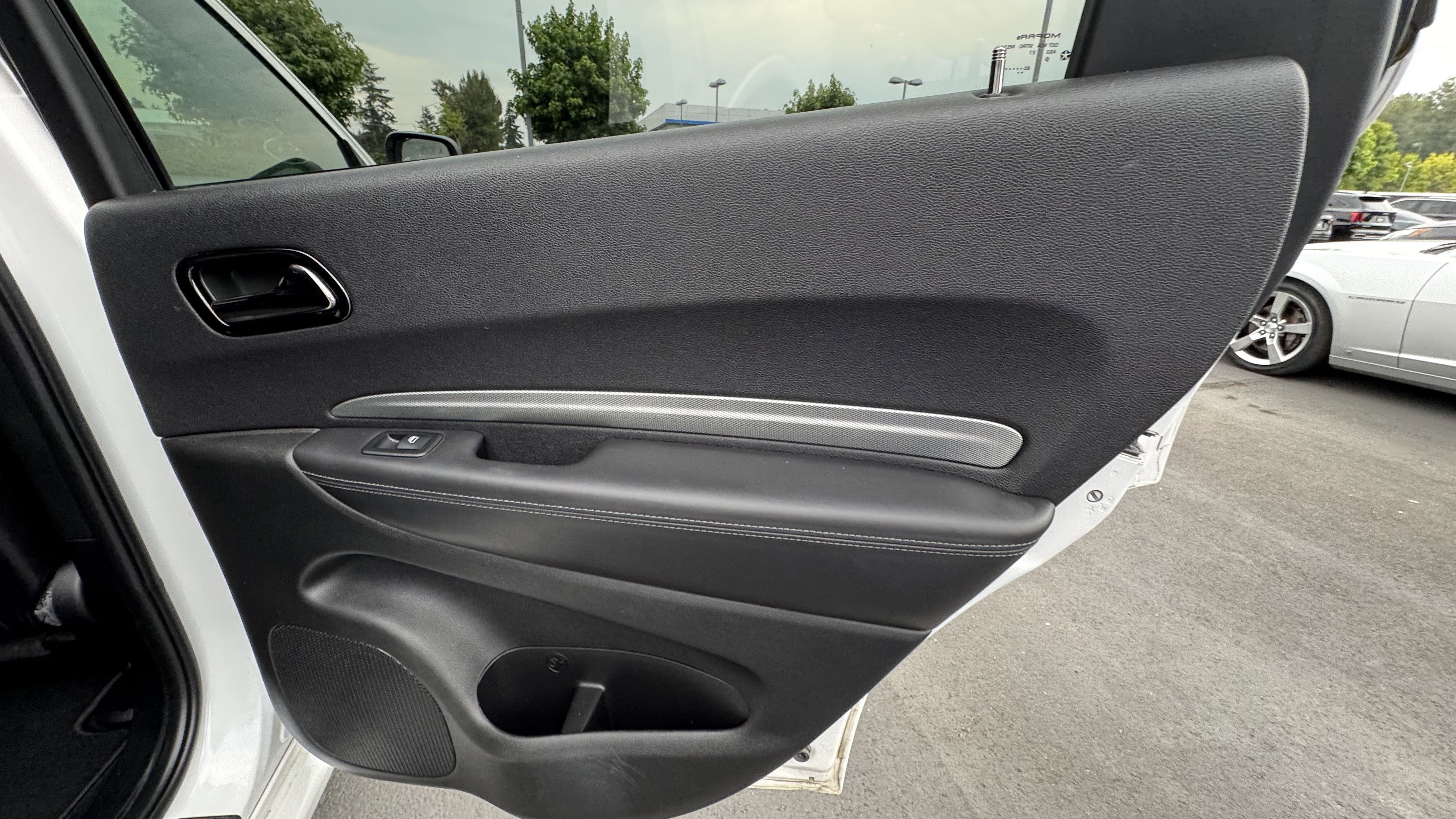 Used 2020 Dodge Durango R/T w/ Technology Group image 15