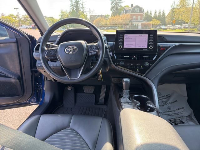 Used 2023 Toyota Camry SE FWD image 16