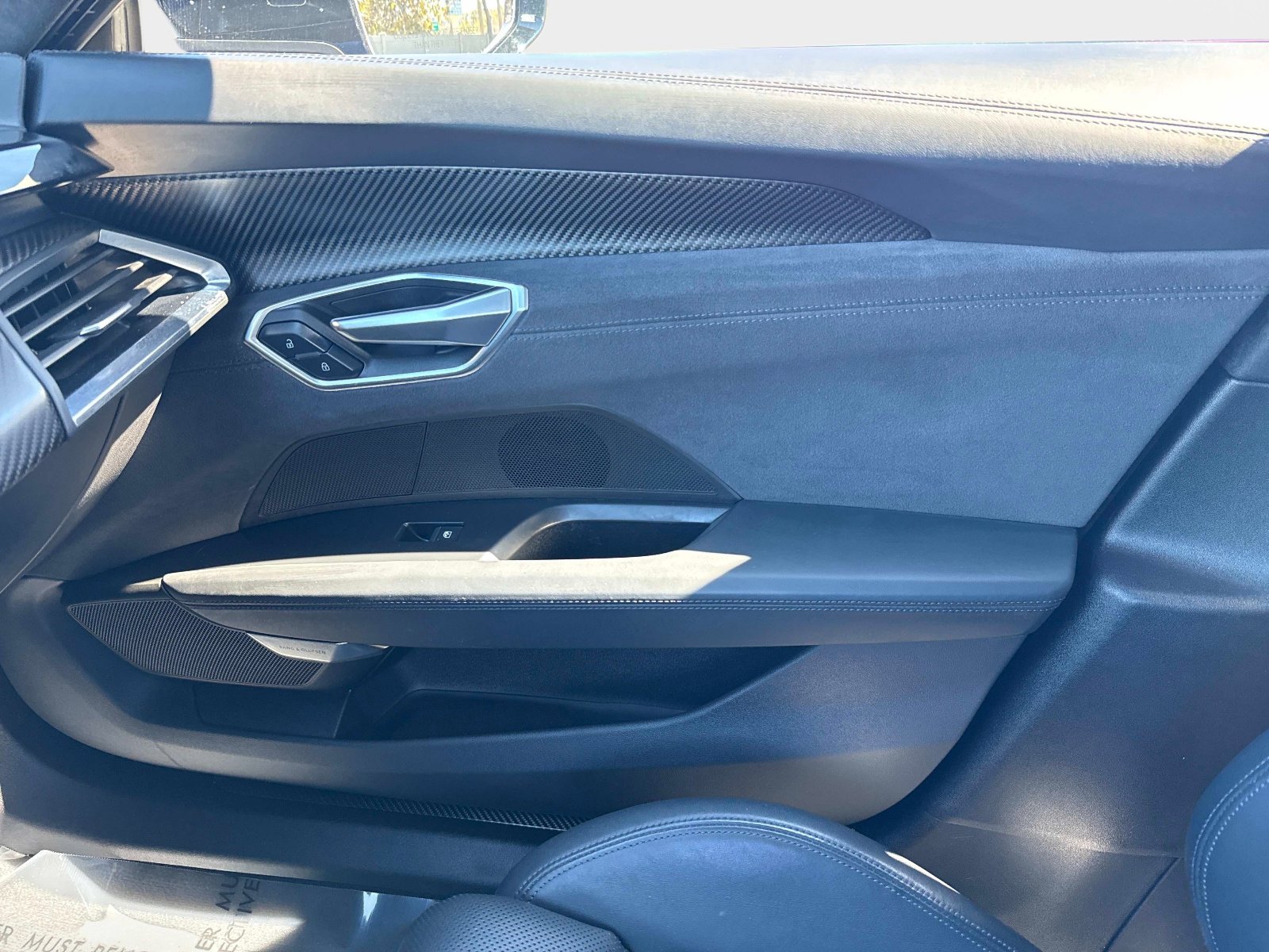 Used 2022 Audi RS e-tron GT w/ Carbon Performance Package image 25