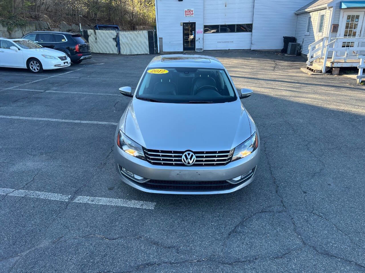 Used 2012 Volkswagen Passat 2.5 SEL Premium FWD image 10