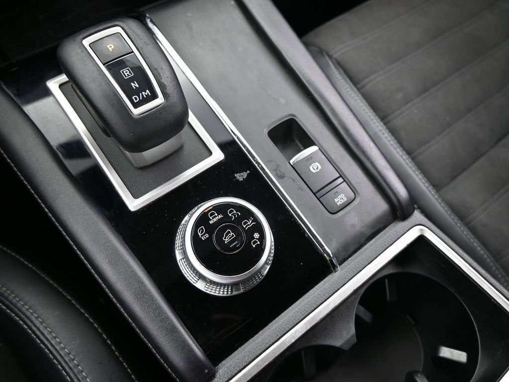 Used 2022 Mitsubishi Outlander SE image 28