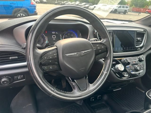 Used 2019 Chrysler Pacifica Limited w/ S Appearance Package FWD image 29