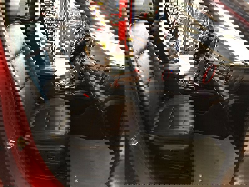 Used 2021 Chevrolet Blazer RS w/ Enhanced Convenience Package image 17