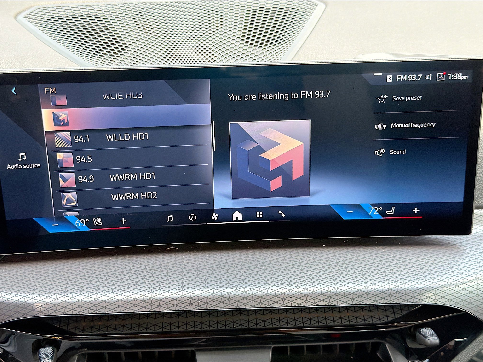 Used 2025 BMW 330i Sedan RWD image 31