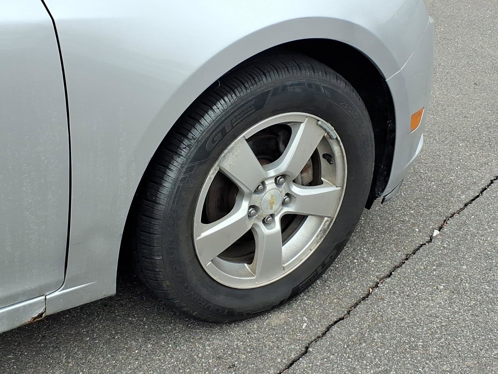 Used 2011 Chevrolet Cruze LT FWD image 25