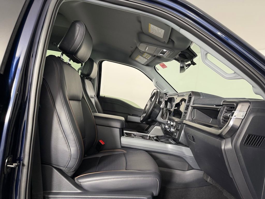 Used 2025 Ford F250 Lariat image 27