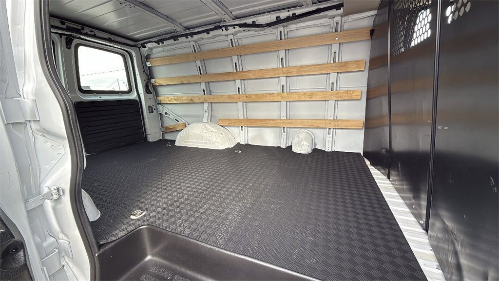 Used 2024 Chevrolet Express 2500 w/ Driver Convenience Package image 26