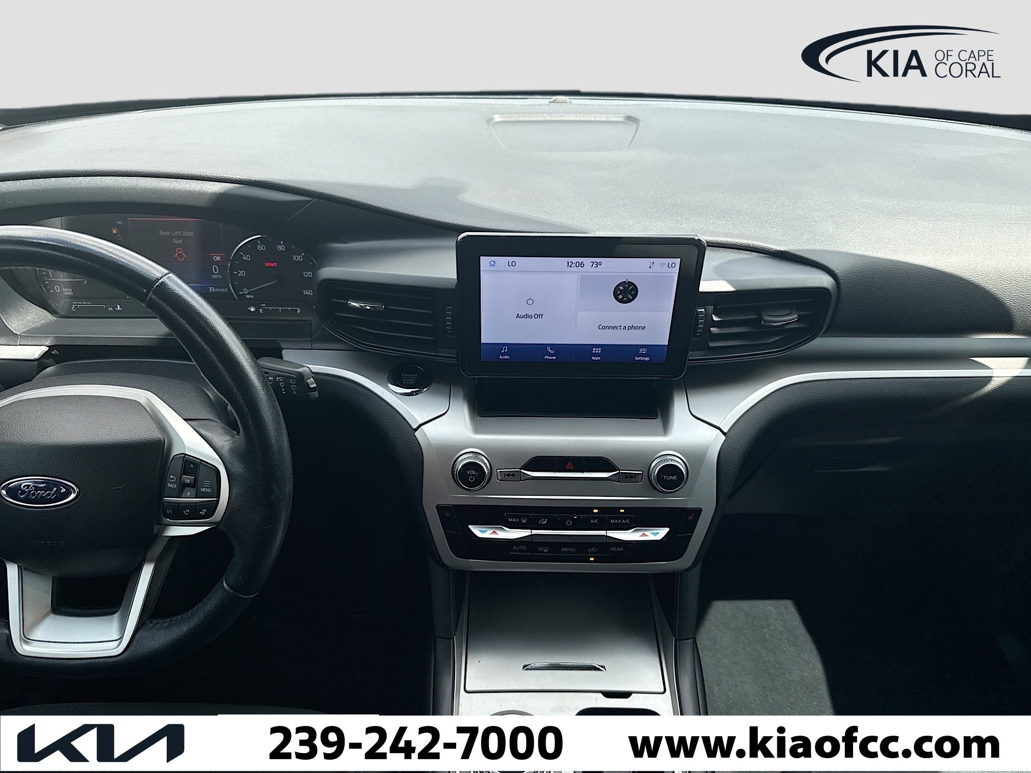 Used 2022 Ford Explorer XLT image 18