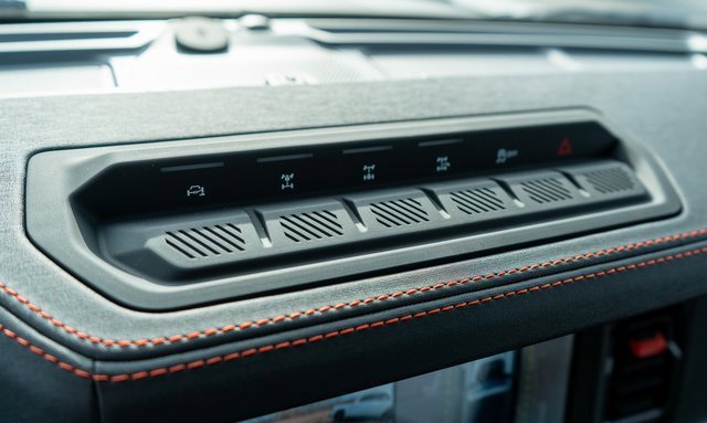 New 2025 Ford Bronco Raptor w/ Interior Carbon Fiber Pack image 17