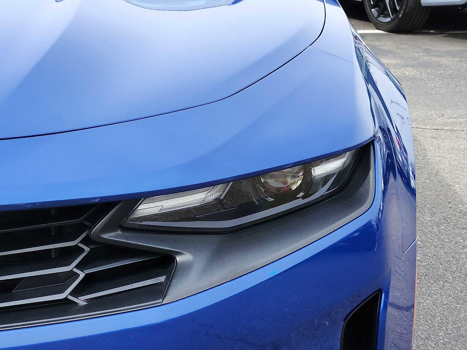 Used 2019 Chevrolet Camaro LT RWD image 9