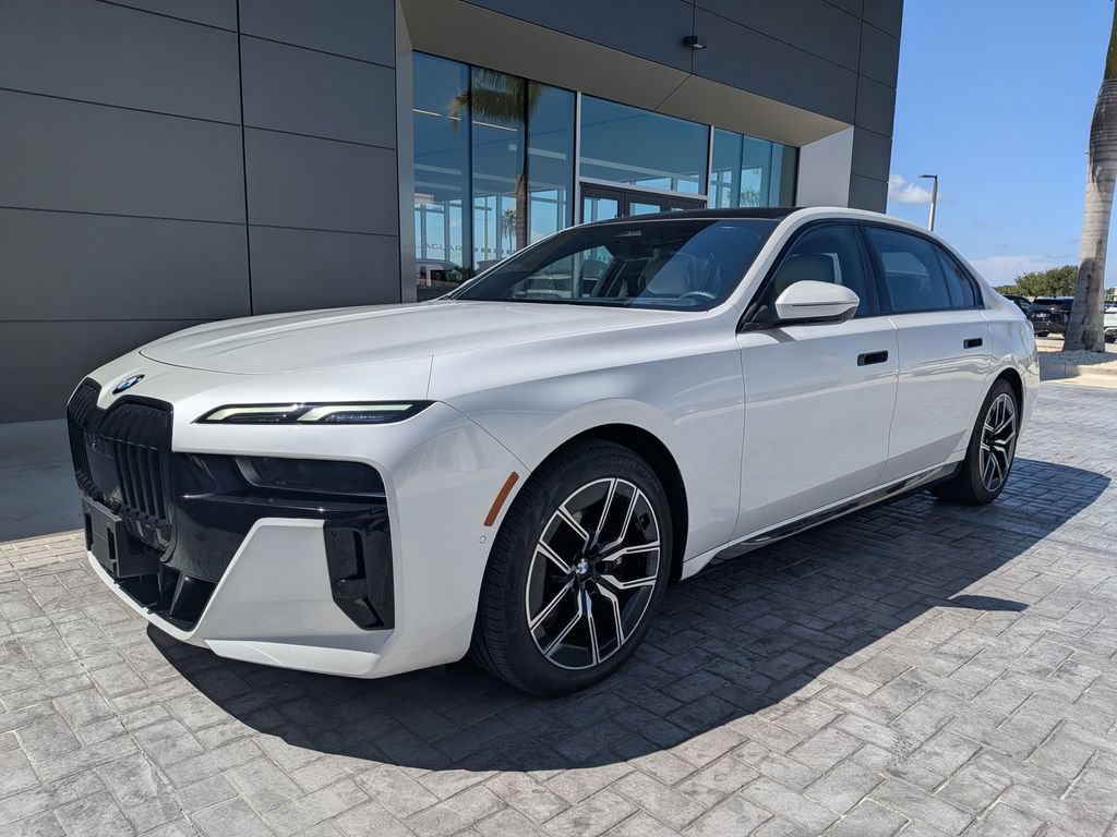 Used 2023 BMW 760i xDrive w/ Parking Assistance Package