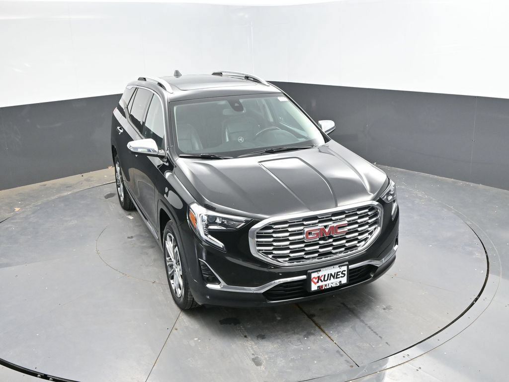 Used 2018 GMC Terrain Denali w/ GMC Pro Grade Package AWD/4WD image 27