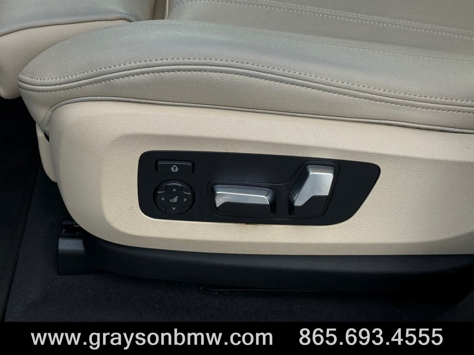 Used 2019 BMW X5 xDrive40i w/ Convenience Package AWD/4WD image 13