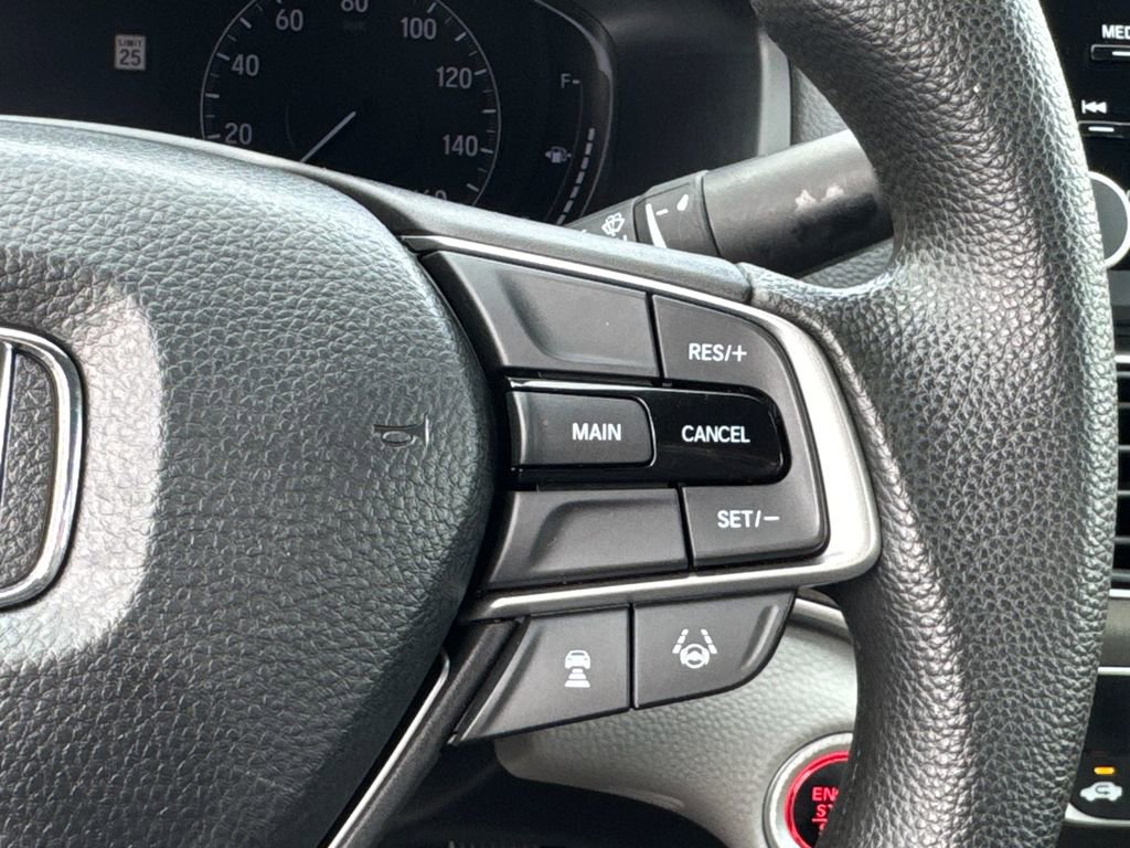 Used 2018 Honda Accord LX image 19