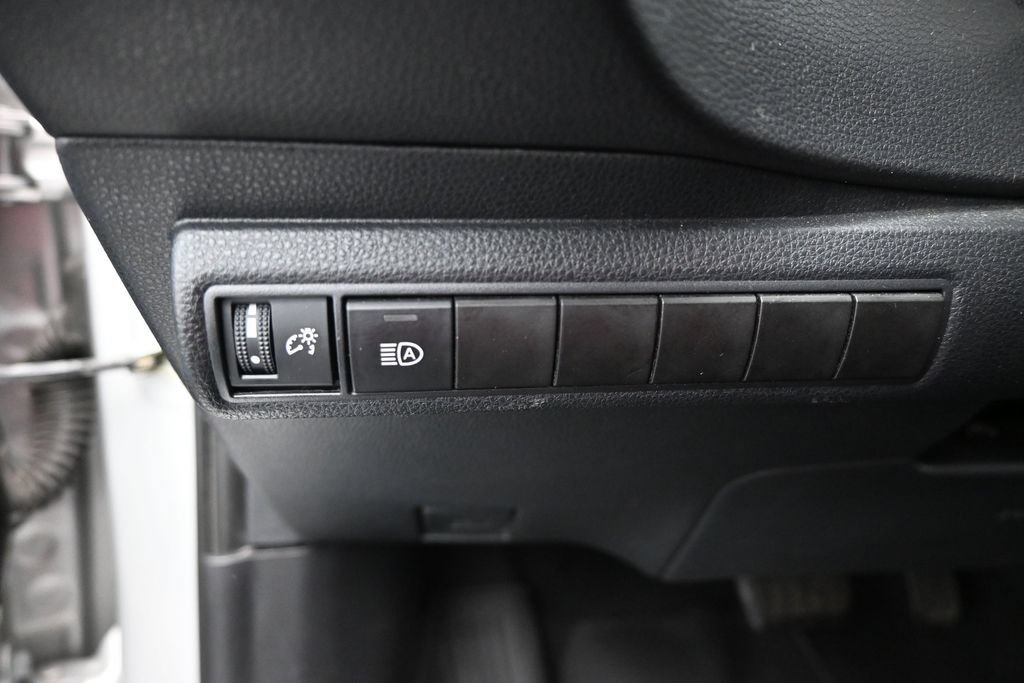 Used 2023 Toyota Corolla LE FWD image 19