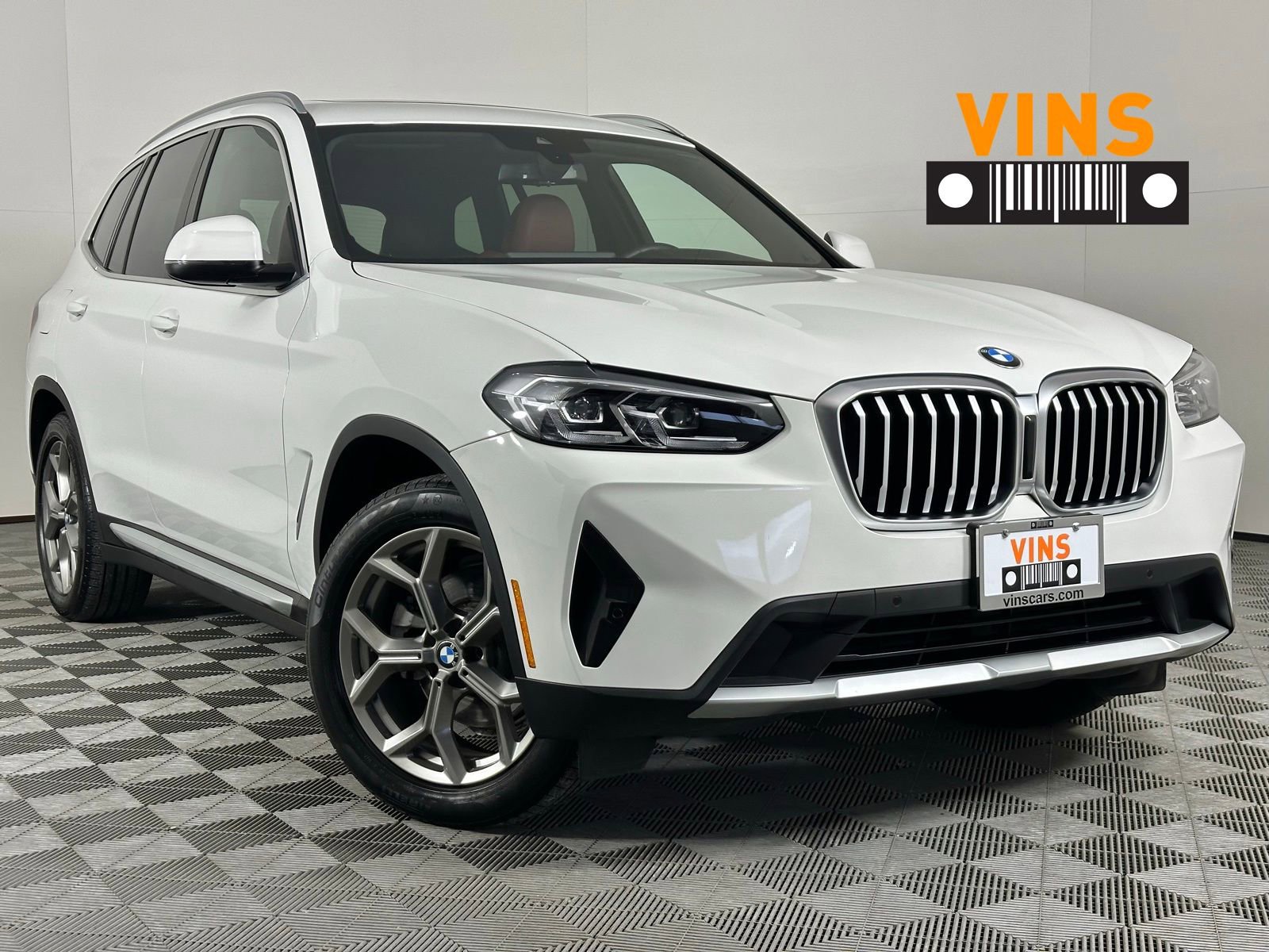 Used 2023 BMW X3 xDrive30i w/ Premium Package image 1