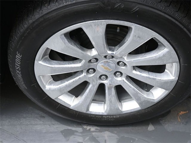 Used 2021 Chevrolet Suburban Premier w/ Premium Package image 35