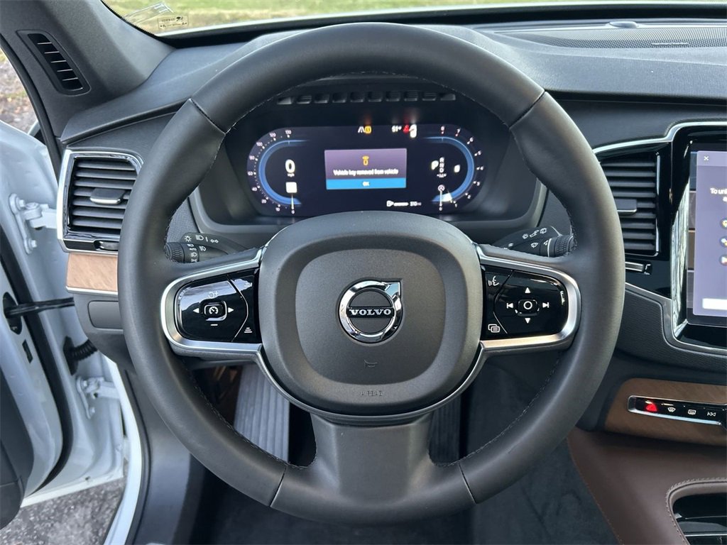 Certified 2024 Volvo XC90 B5 Plus w/ Protection Package Premier image 18