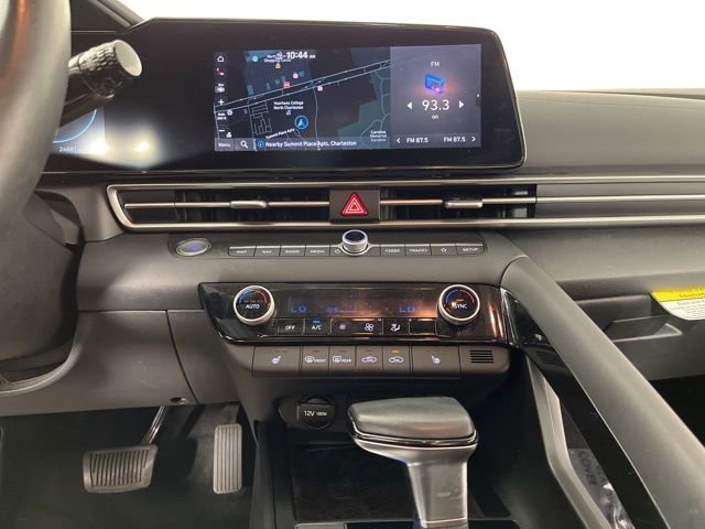 Used 2023 Hyundai Elantra SEL w/ Convenience Package image 25