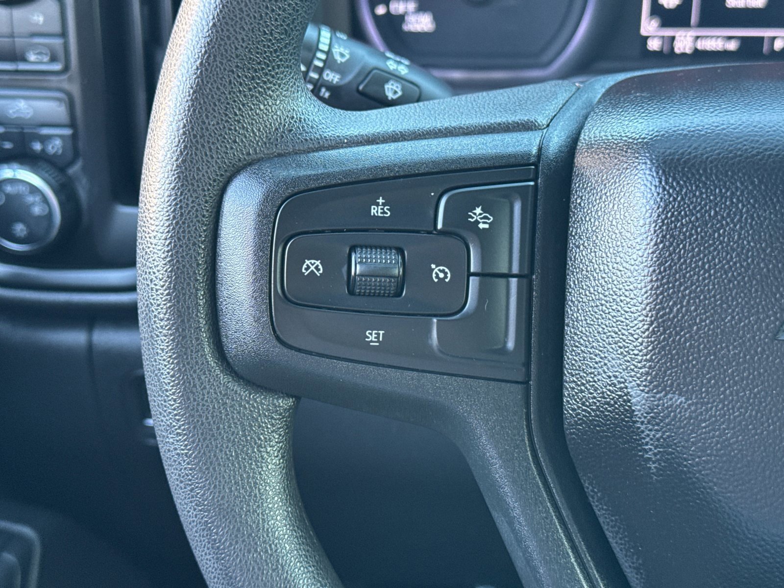 Used 2022 Chevrolet Silverado 1500 Custom image 26