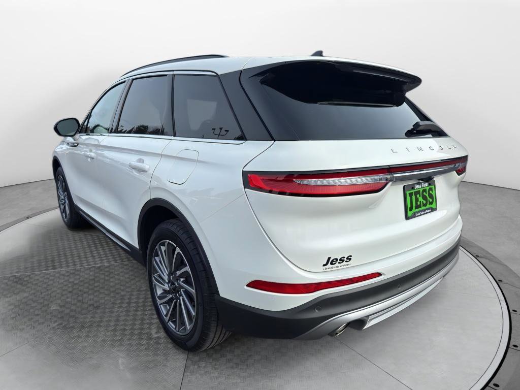 Used 2025 Lincoln Corsair Reserve w/ Equipment Group 202A image 3