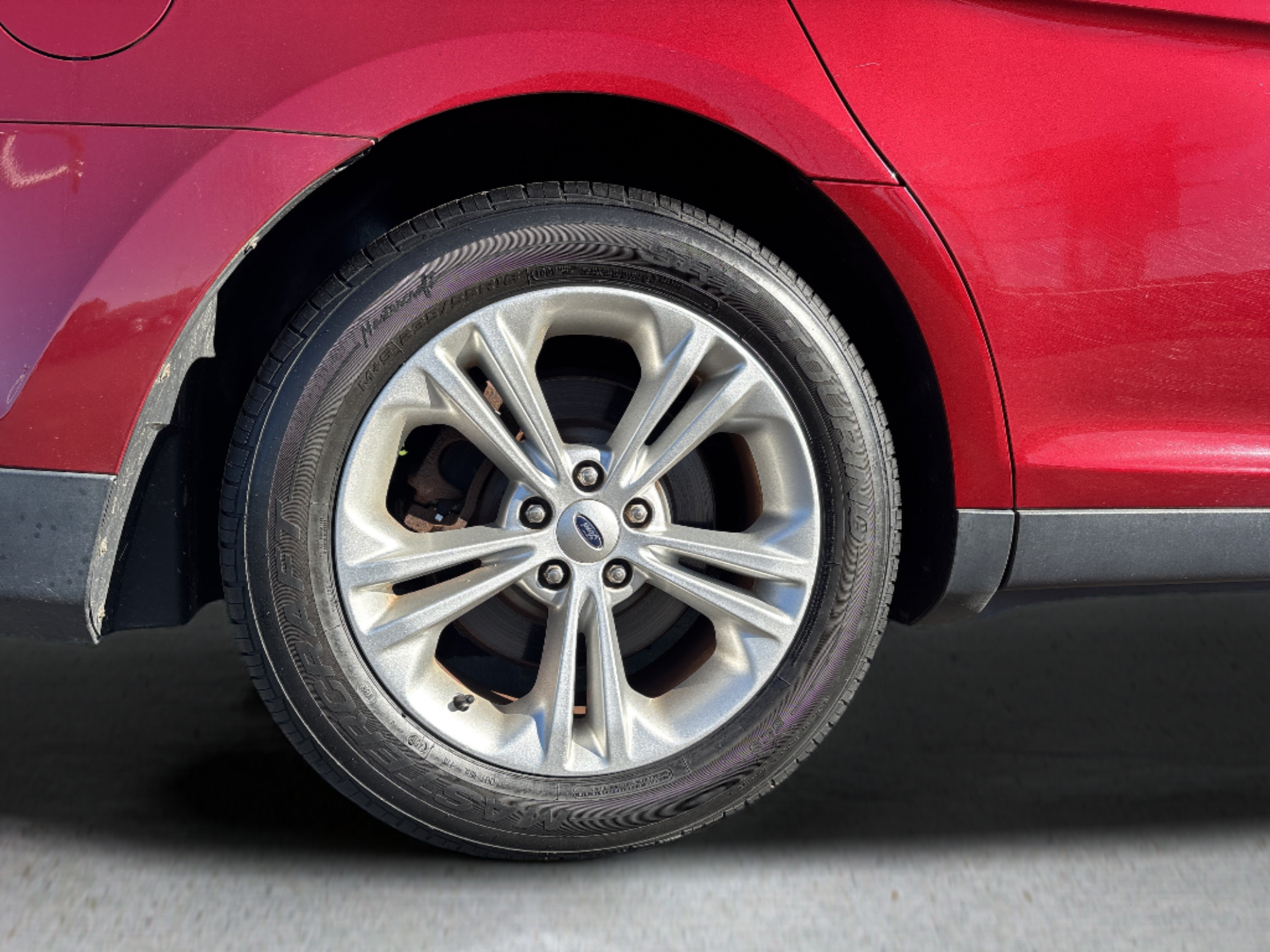 Used 2013 Ford Taurus SEL FWD image 27