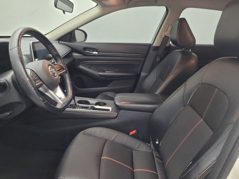 Used 2019 Nissan Altima 2.5 SR FWD image 17