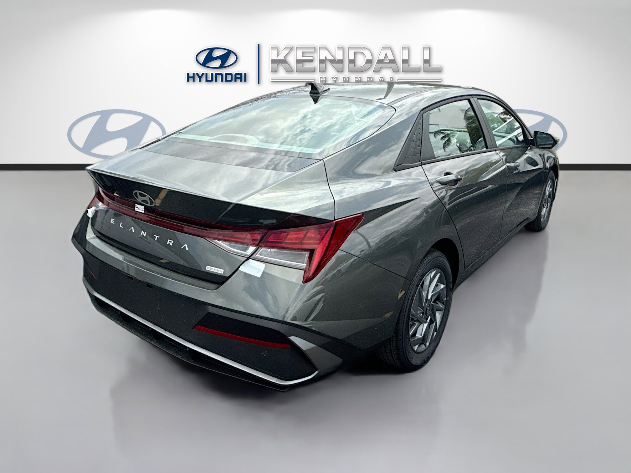 New 2026 Hyundai Elantra Hybrid FWD image 6