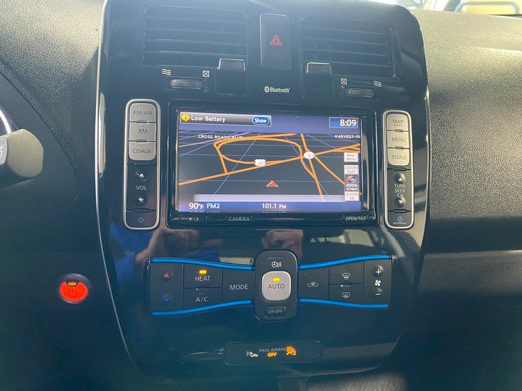 Used 2013 Nissan Leaf SV w/ LED & Quick Charge Pkg FWD image 28