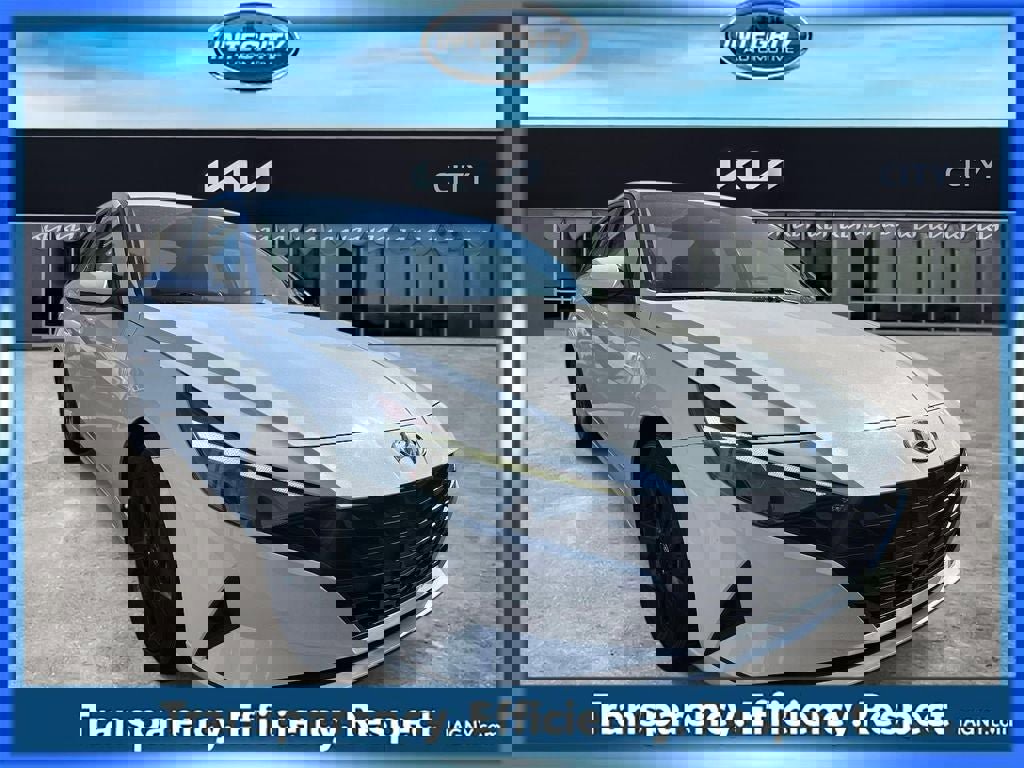 Used 2021 Hyundai Elantra SEL w/ Convenience Package FWD image 1