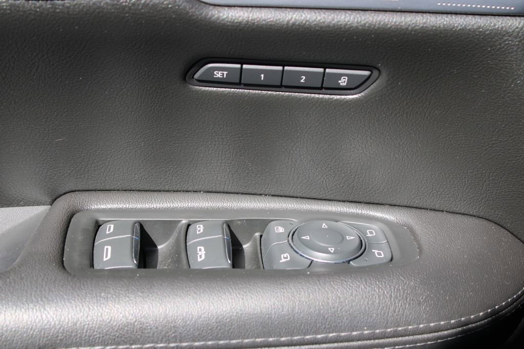 Used 2023 Cadillac XT5 Premium Luxury image 32