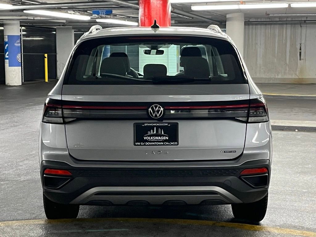 Used 2025 Volkswagen Taos S AWD/4WD image 32