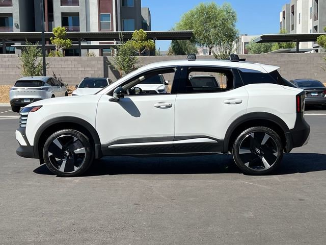 New 2026 Nissan Kicks SR image 2