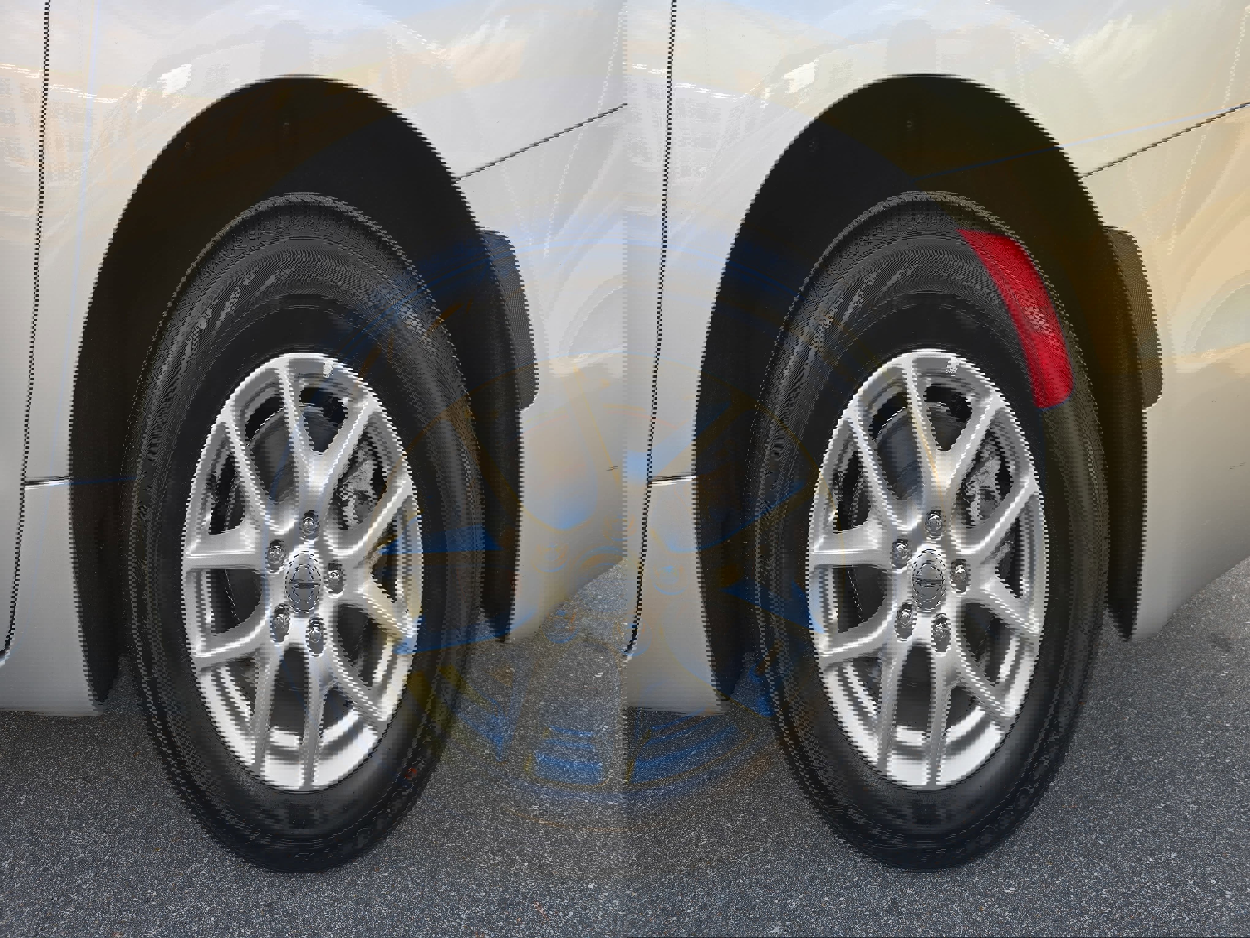 Used 2024 Chrysler Pacifica Touring-L image 35